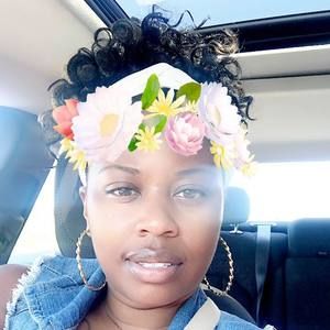 Meet your Posher, Coretta